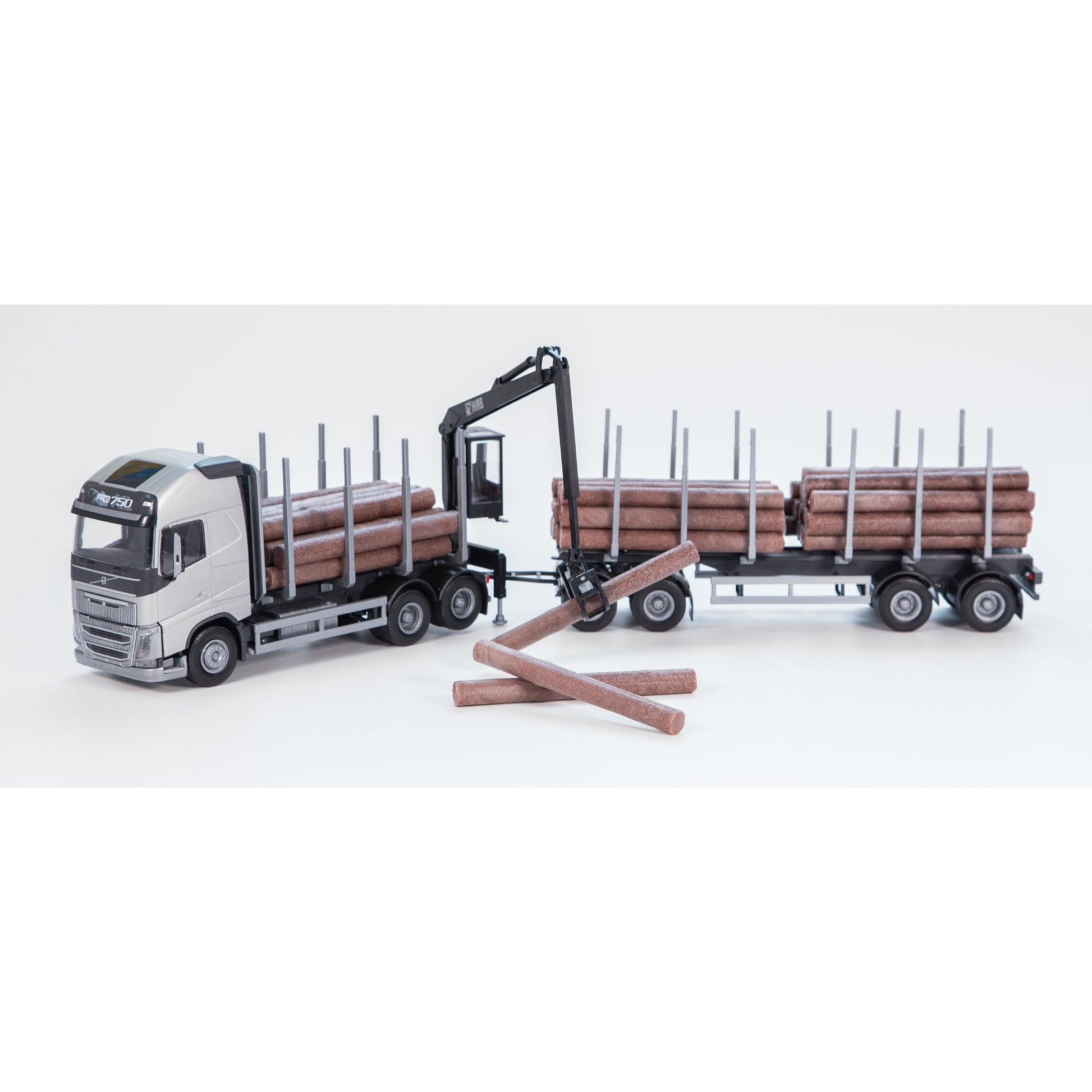 VOLVO FH16 TIMMERBIL SILVER