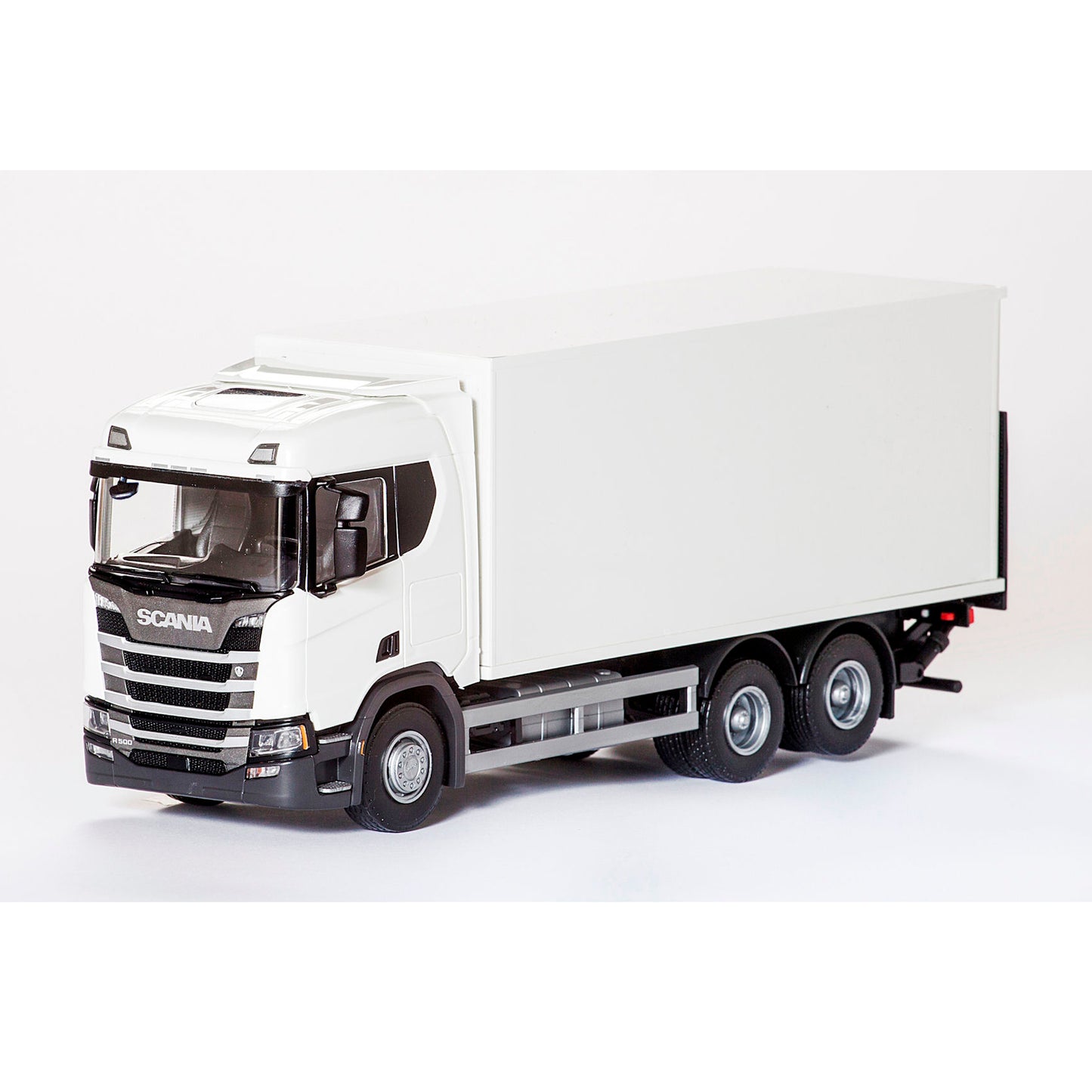 TRANSPORTBIL CR VIT 1:25