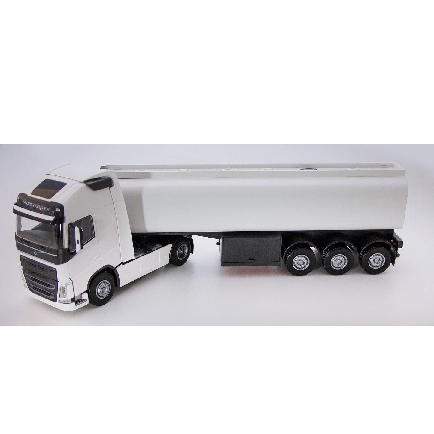 VOLVO FH TANKBIL VIT